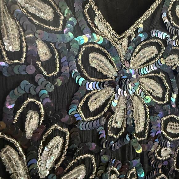80s VINTAGE | Iridescent Black Sequined Beaded Floral V Neck Sheath Dress Large - Picture 4 of 8